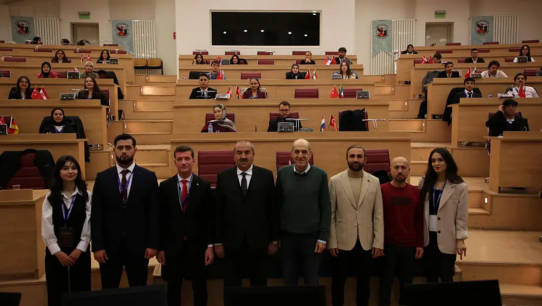 Atatürk Üniversitesi’nde Avrupa Birliği Simülasyonu İkinci Kez Gerçekleştirildi