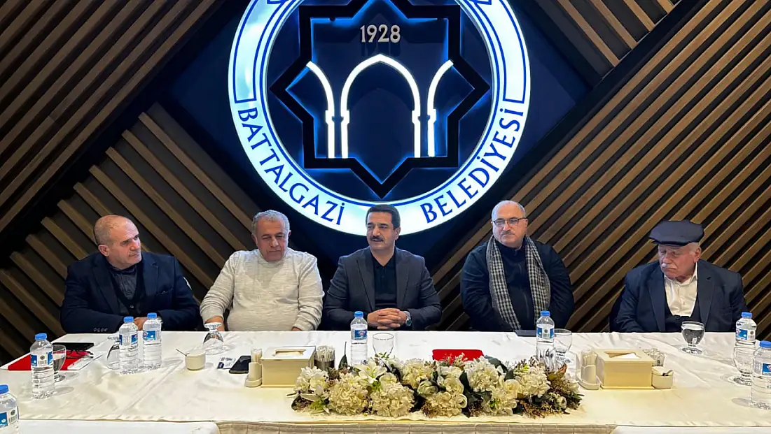 Başkan Bayram Taşkın, Battalgazi Muhtarlarıyla Yeşilçam’da Bir Araya Geldi