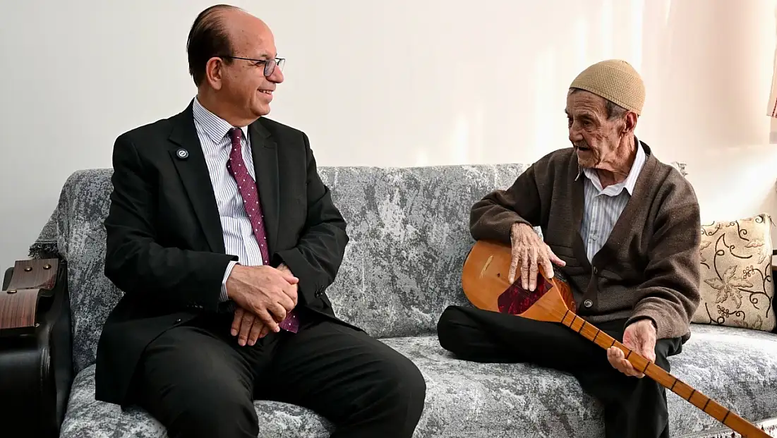 Başkan Geçit’ten Halk Ozanı Abuzer Aşkınses’e Vefa Ziyareti