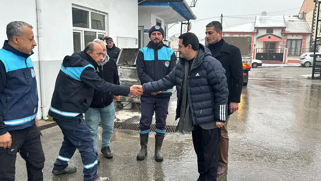 Başkan Taşkın Kar Mesaisinde Sahada