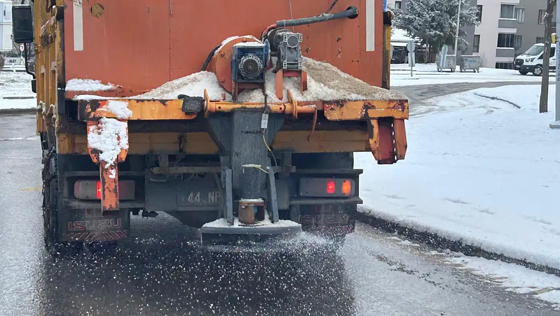 Battalgazi’de Kar Mesaisi: Belediye Ekipleri Sahada