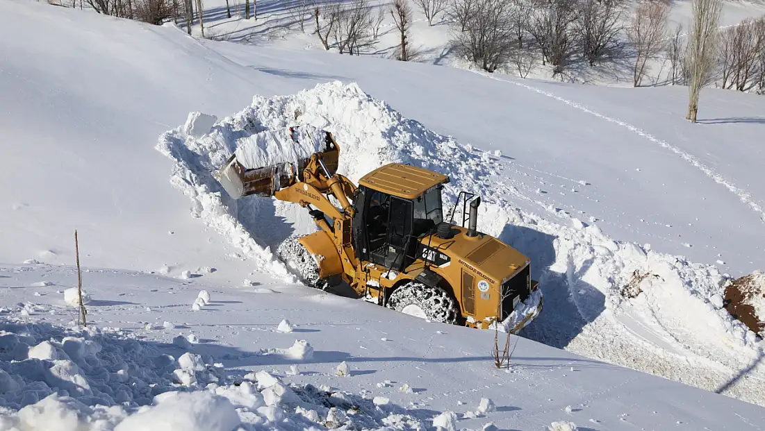 Battalgazi’de Karla Mücadele Seferberliği: 28 Kilometrelik Yol Ulaşıma Açıldı
