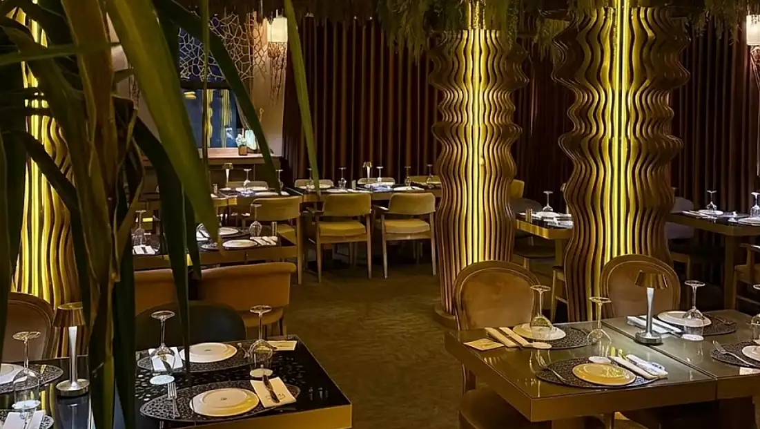 Boğaz Manzaralı Restoranlar ile Şehre Yukarıdan Bakın