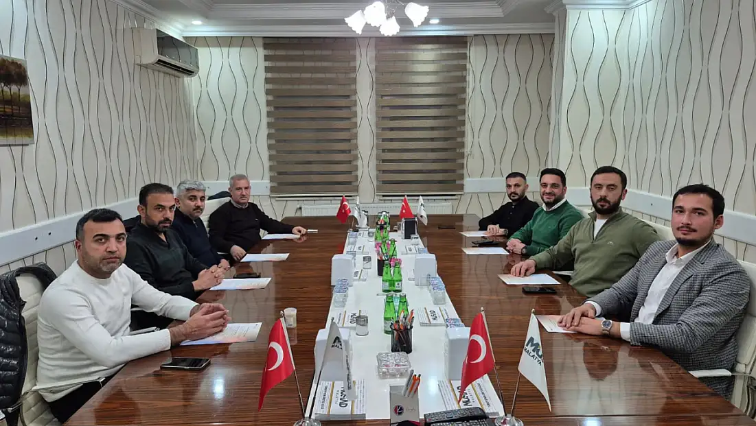 Genç MÜSİAD Malatya, GİK Öncesi Geçmiş Dönem Başkanlarıyla İstişare Toplantısı Yaptı