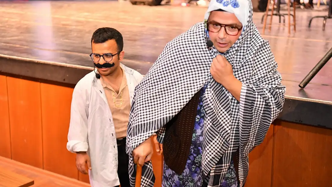 “Havlucu Memed Anlatıyor” Gösterisine Yoğun İlgi