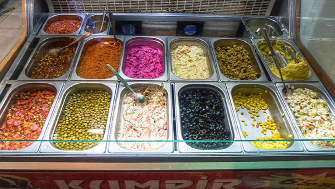 İstanbul’da midye ve kumpir faciası: İki çocuk hayatını kaybetti, anne ve babanın durumu ağır