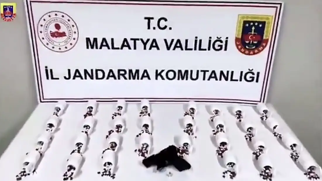 Malatya’da Jandarmadan Narkotik Operasyonu: 1404 Sentetik Hap Ele Geçirildi