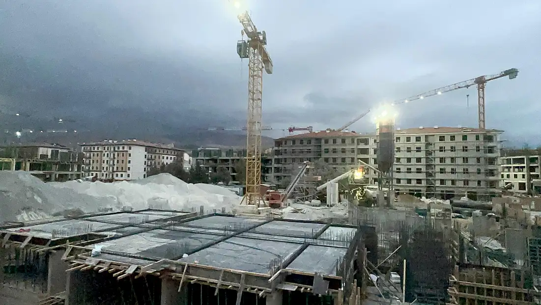 TOKİ Şantiyesinde İşçi Elektrik Akımına Kapıldı: Durumu Ağır