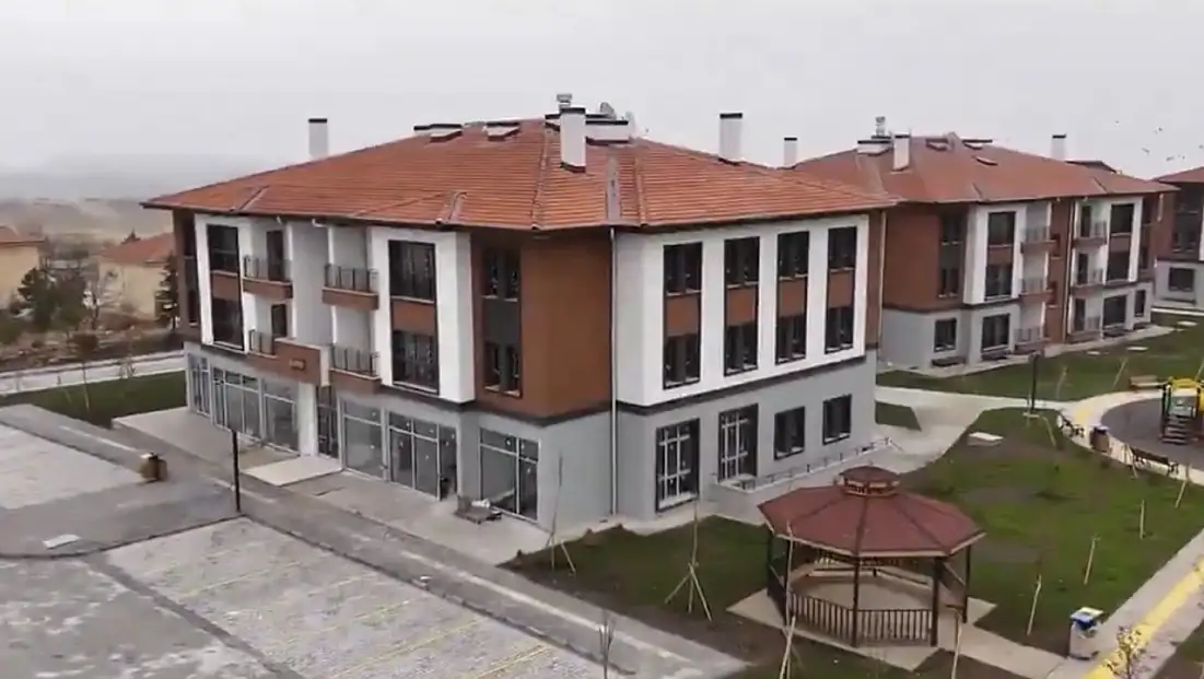 Vali Seddar Yavuz: Arguvan’da Konut Projesi Tamamlandı, Hak Sahipleri Evlerine Kavuşuyor