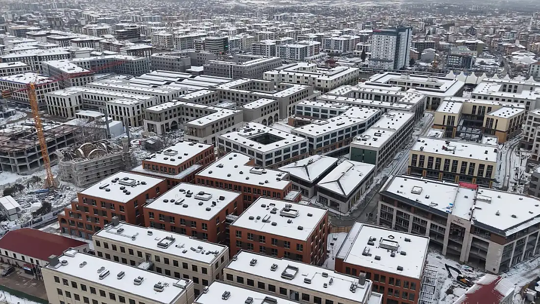 Yeni Çarşıdan Kartpostallık Kış Manzaraları