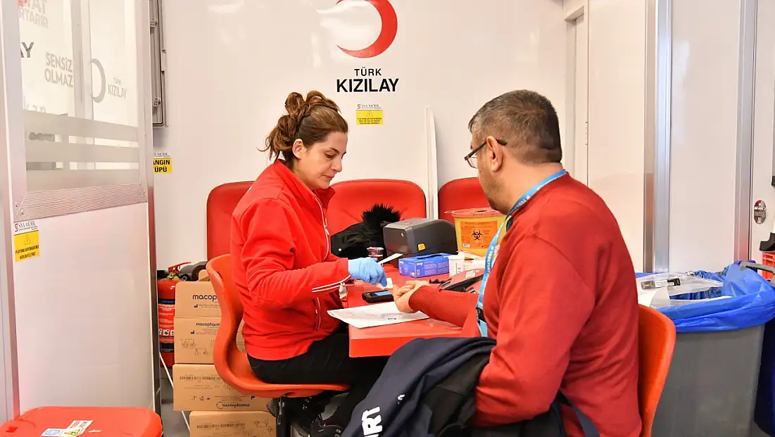 Yeşilyurt’ta Dayanışma Günü: Belediye Personelinden Hayat Kurtaran Bağış