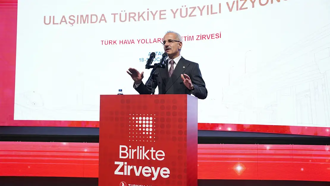 '2023 Yılında Türkiye Semalarından Yaklaşık Her 15 Saniyede Bir Uçak Geçti'