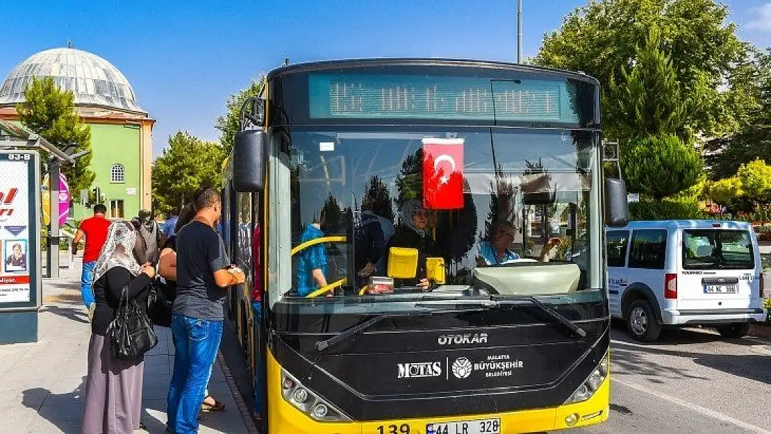 65 Yaş Üstü Vatandaşların Otobüs Biniş Kartları Kullanıma Açıldı