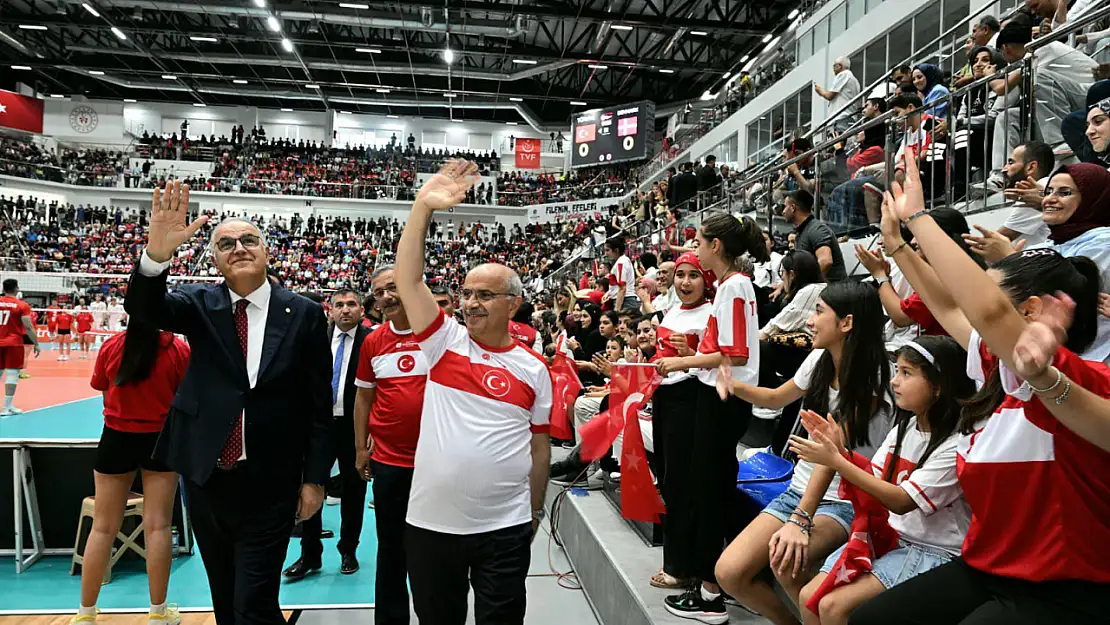 A milli erkek voleybol takımı, Avrupa şampiyonası biletini Malatya'da aldı