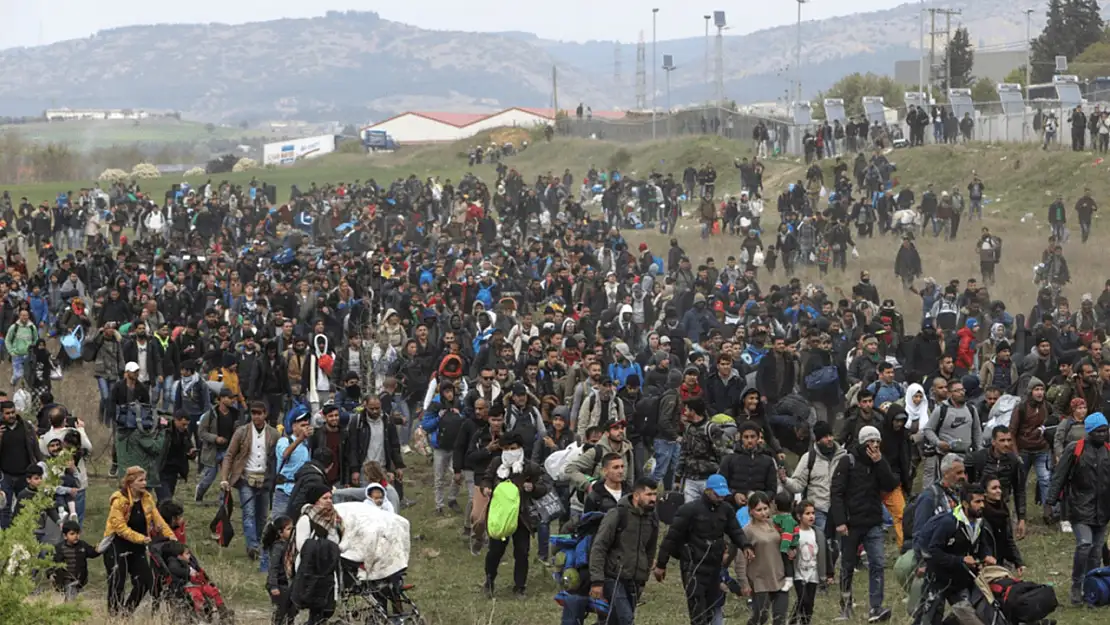 AB nüfusu göç sayesinde 450 milyona ulaşarak rekor seviyeye ulaştı