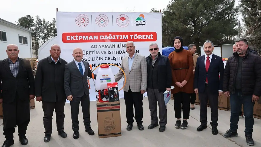 Adıyaman'da çiftçilere Motorlu Sırt Pülverizatörü ve Budama Makası dağıtıldı