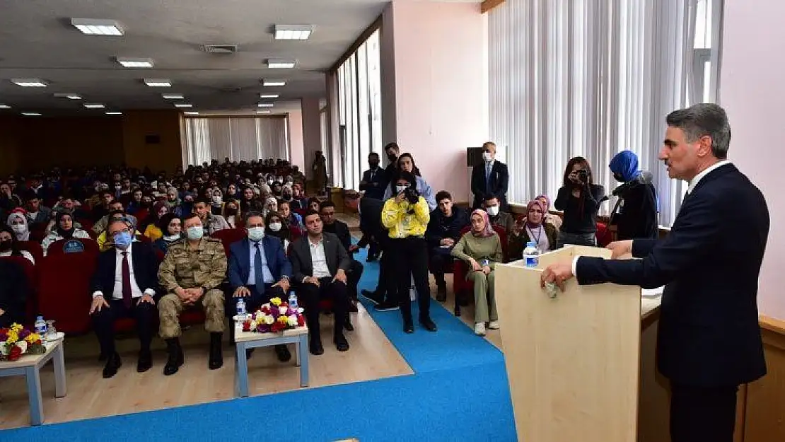 AFAD-Üniversite Gönüllü Gençlere Eğitim Programı
