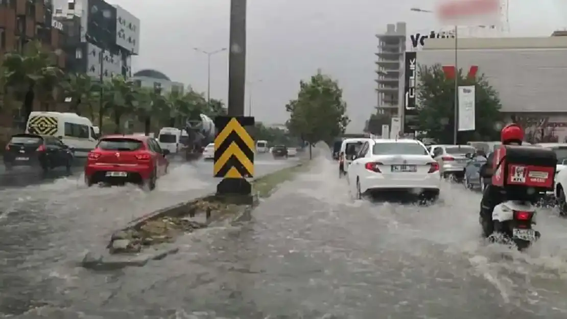 AFAD: Yağışlarda mahsur kalan 1065 kişi tahliye edildi