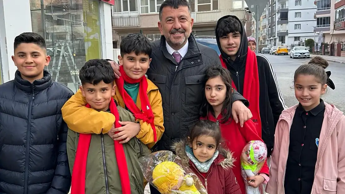 Ağbaba '23 Nisan esaretin asla kabul edilmeyeceğinin tüm dünyaya gösterildiği tarihtir'