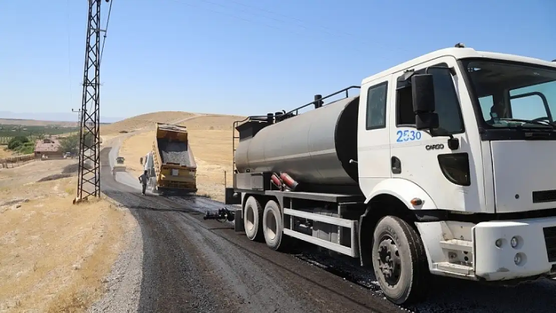 Ağılyazı Mahallesi'nde Sathi Kaplama Çalışması