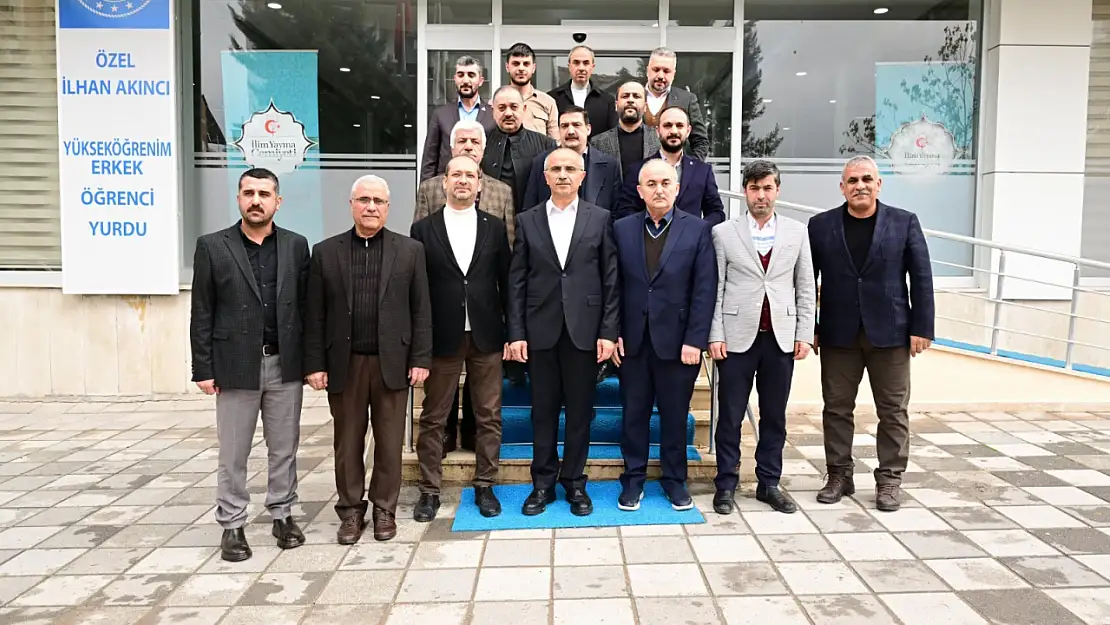 AK Parti Malatya Büyükşehir Belediye Başkan Adayı Sami Er'den STK Ziyaretleri