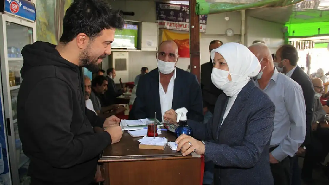 AK Partili Çalık'tan Saray ve Büyük Hüseyinbey Mahallelerindeki esnaflara ziyaret