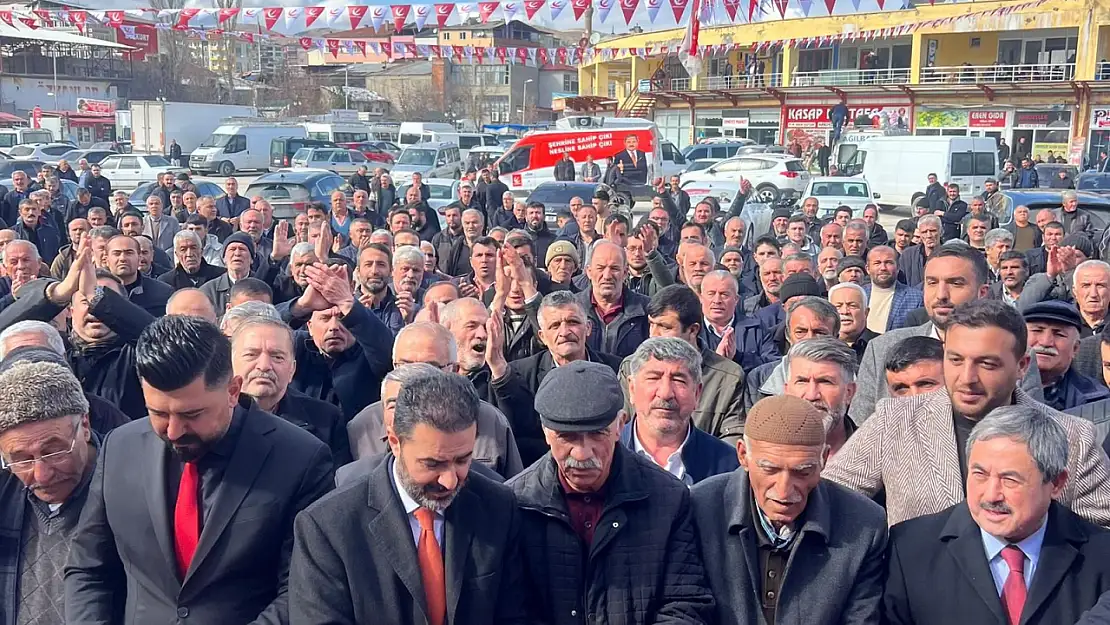 'AK Partililerde Refah Partisinden gitmişlerdi, şimdi tekrardan yuvaya döndüler'