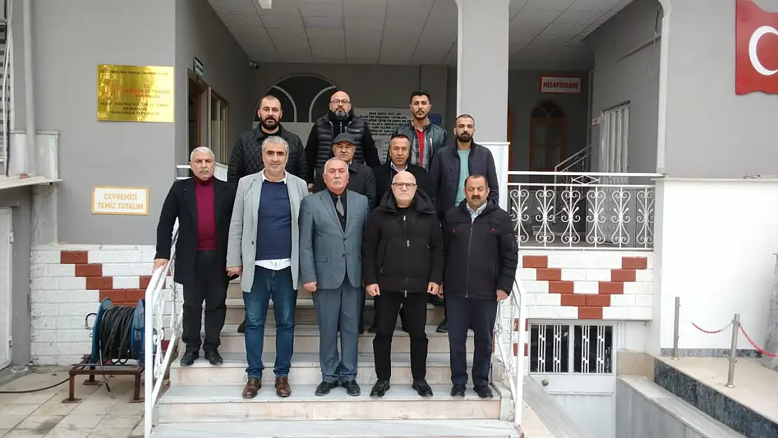 Anahtar Partisinden Zeynel Abidin Türbesi ve Vakfına Ziyaret