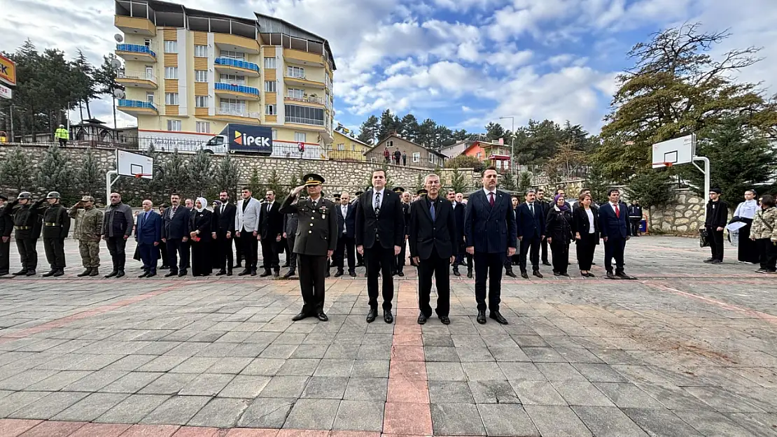 Arapgir'de 10 Kasım Anma Töreni Düzenlendi