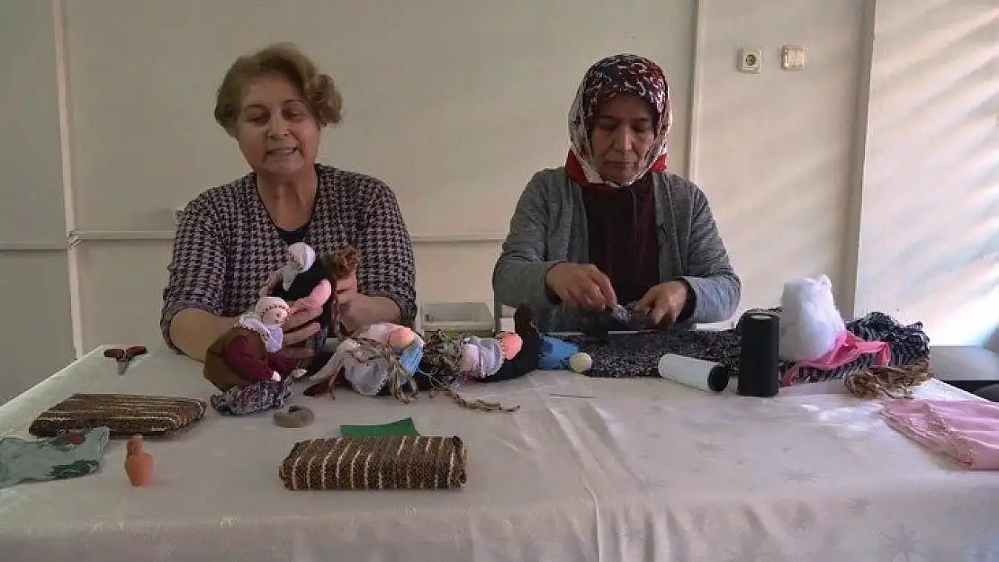 Azet Bacı Bez Bebekler Yoğun İlgi Görüyor