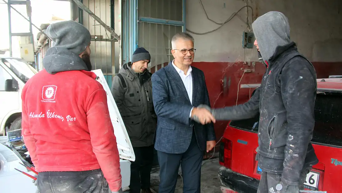 Bağımsız Aday Prof. Dr. Gezer Sanayi Esnafının Sorunlarını Dinledi