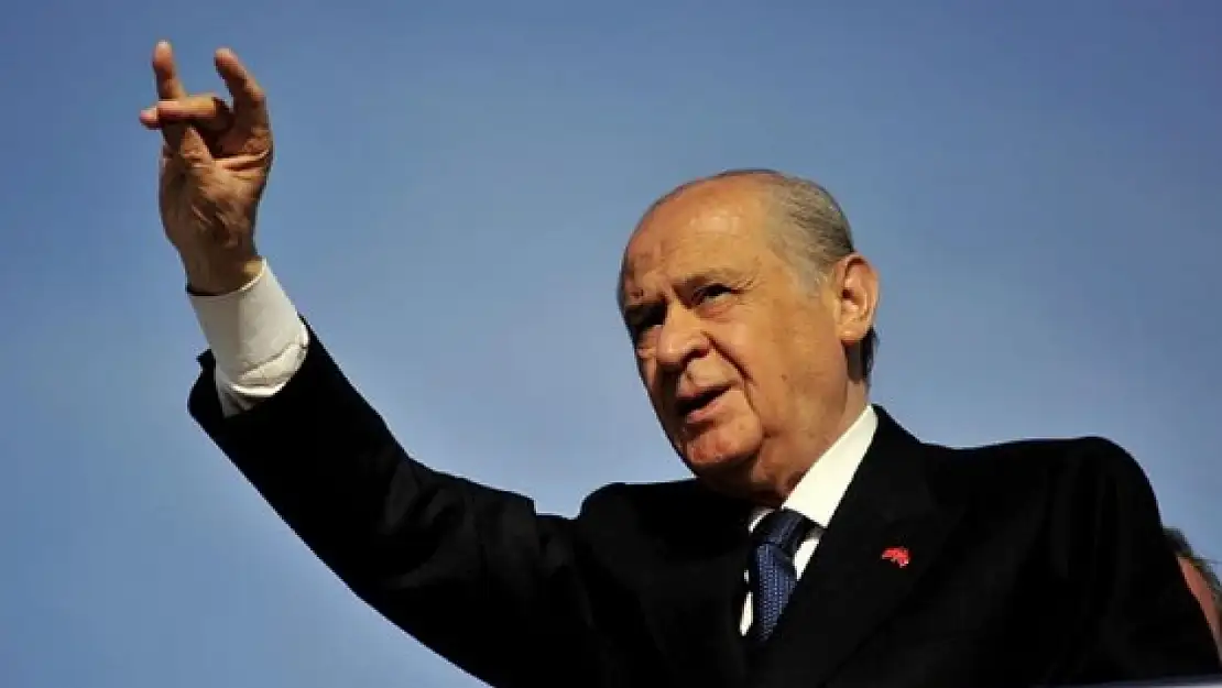 Bahçeli: '110 yıl önce Çanakkale'yi geçemeyenler, ebediyete kadar Türkiye'yi geçemeyecekler'