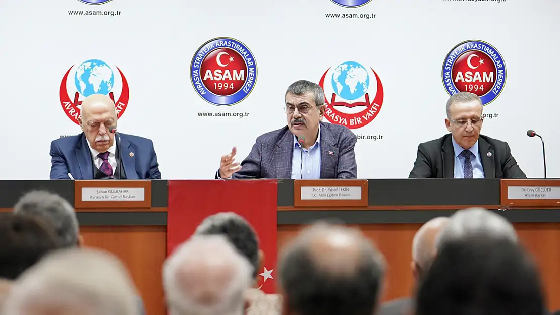 Bakan Tekin: Millî ve manevi değerlerimizi yücelten nesiller yetişmesini istedik