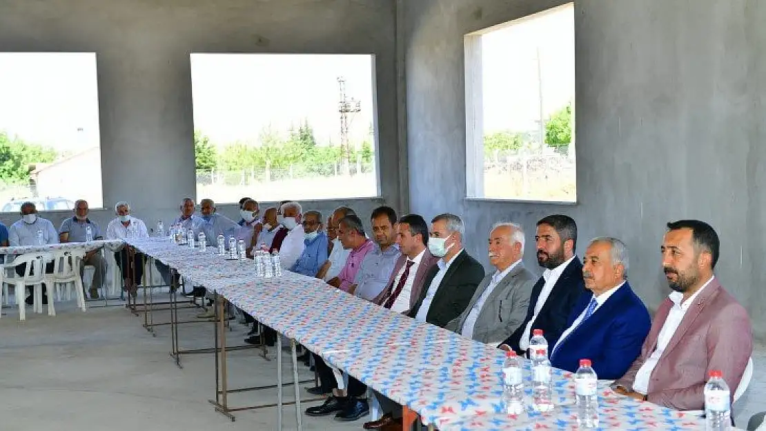 Başkan Çınar, Cumhuriyet Örnekköy Mahallesi Cem Evi Yaptırma Derneğinin Aşure Etkinliğine Katıldı