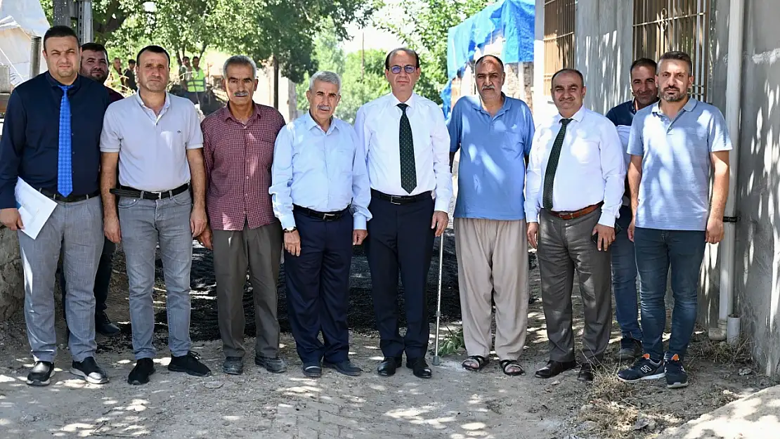 Başkan Geçit, Bostanbaşı'ndaki Yol Yenileme Hizmetlerini İnceledi