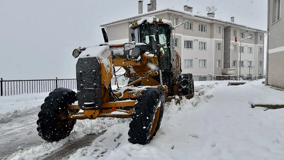 Başkan Geçit, 'Tüm Ekiplerimizle Sahadayız'