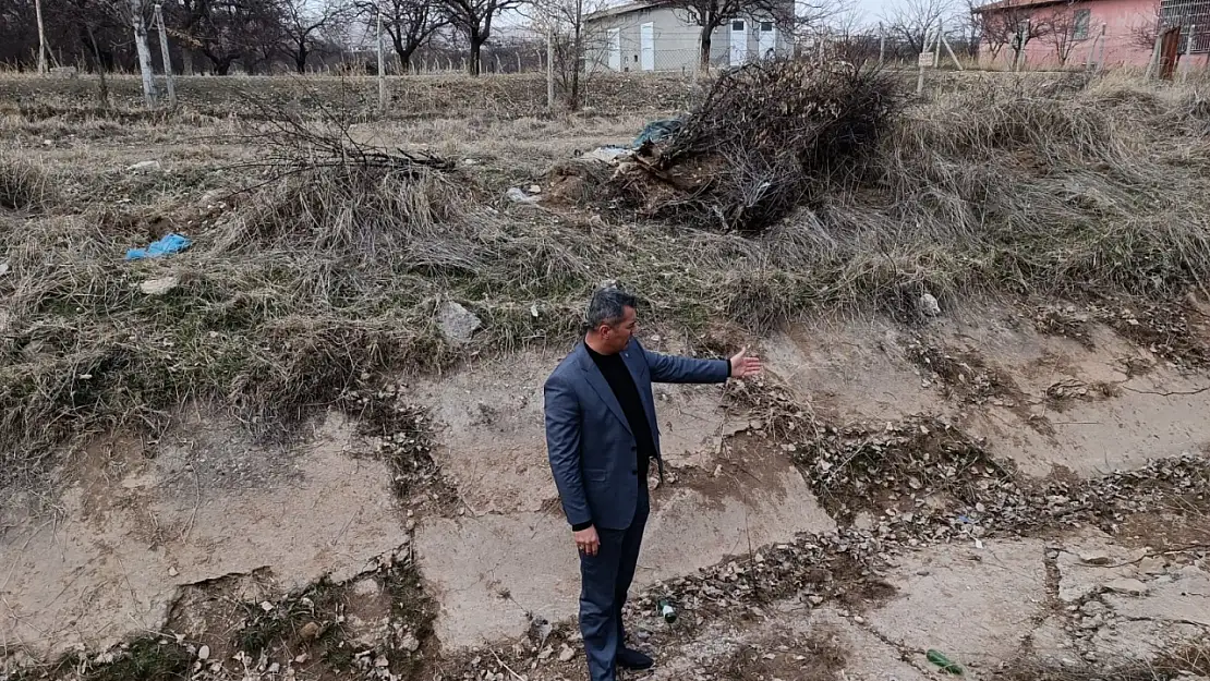 Başkan Gönültaş  Akçadağ'ın kanayan yarasına merhem olunmadı