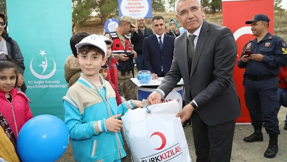 Başkan Güder, Diyabet Günü Dolayısıyla  Çocuklarla Fidan Dikti