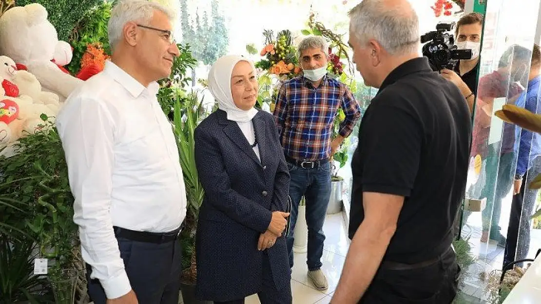 Başkan Güder  İnönü Caddesi Esnaflarını Ziyaret Etti