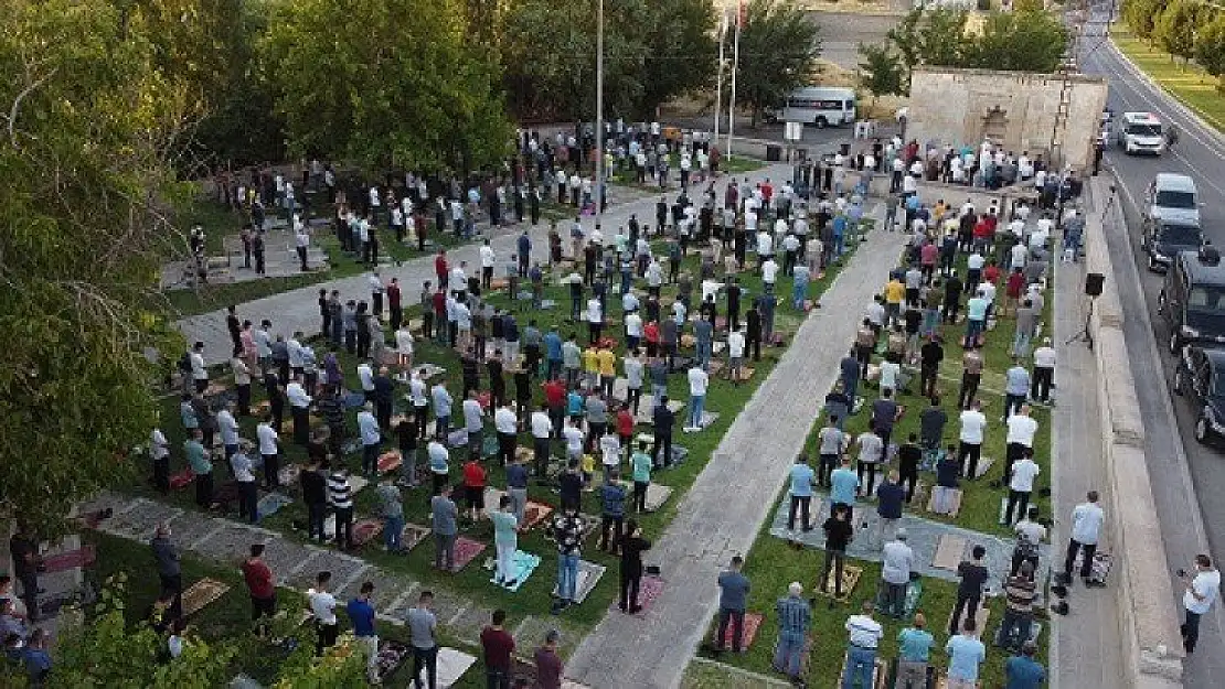 Başkan Güder: 'Tüm Hemşerilerimin Bayramını Kutluyorum'