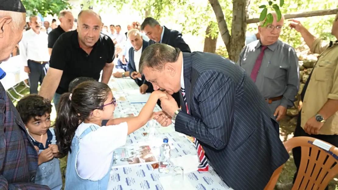 Başkan Gürkan, 'Birlik, Beraberlik Ve Dayanışma Ruhuyla Yeniden Ayağa Kalkacağız'