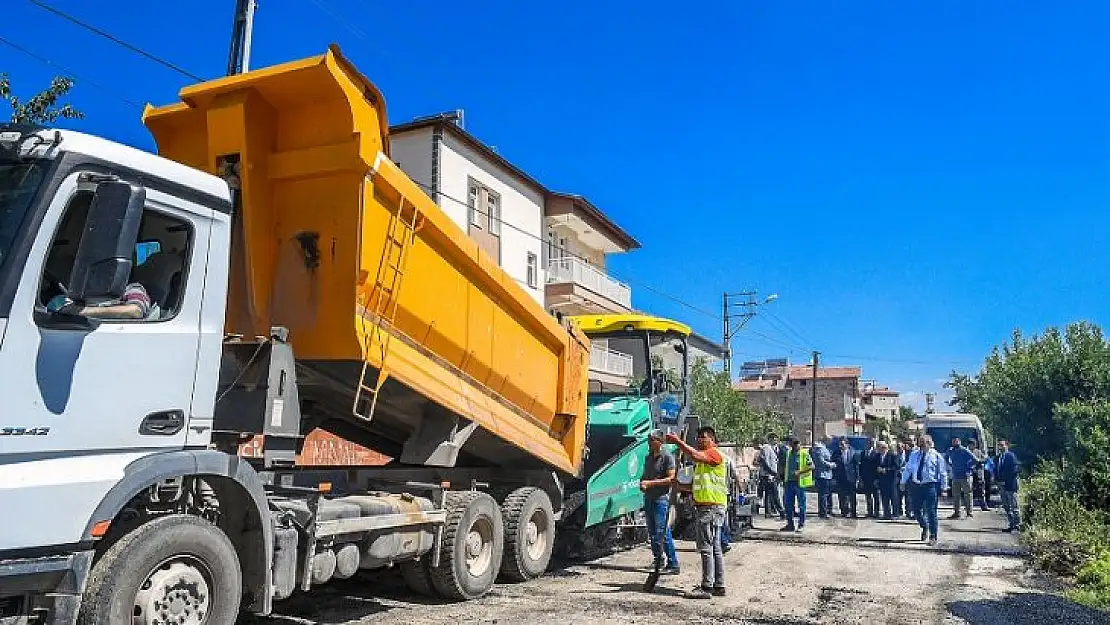 Başkan Gürkan çalışmaların tamamlandığı alanlarda incelemelerde bulundu