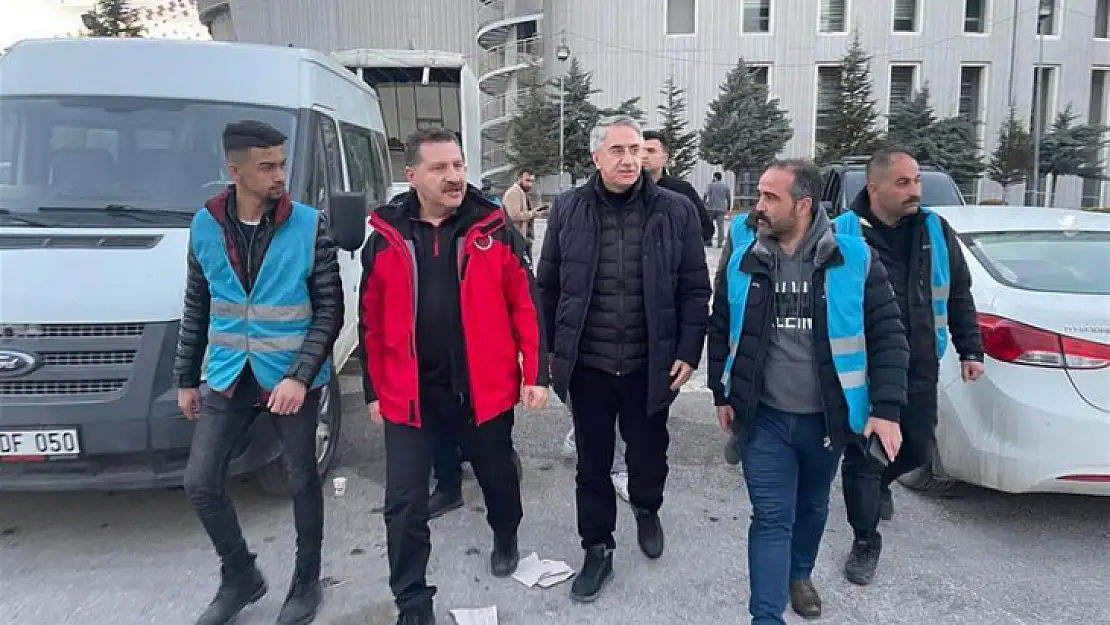 Başkan Yılmaz Malatya' da Depremzedelerin Yanında