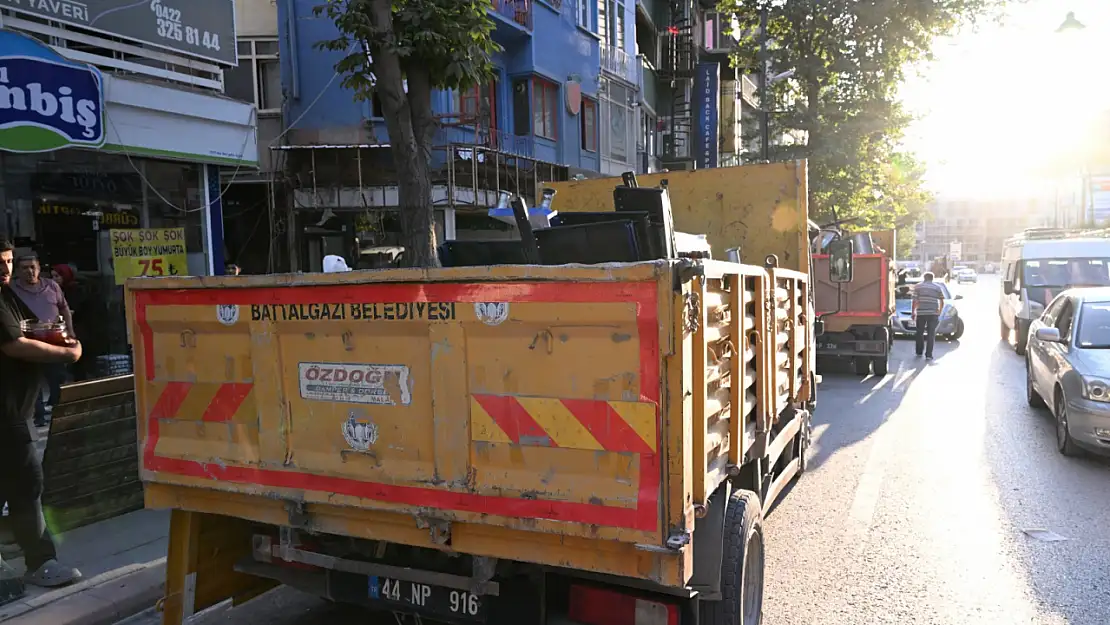 Battalgazi Belediyesi'nden Kışla Caddesi Esnafına Taşınma Desteği