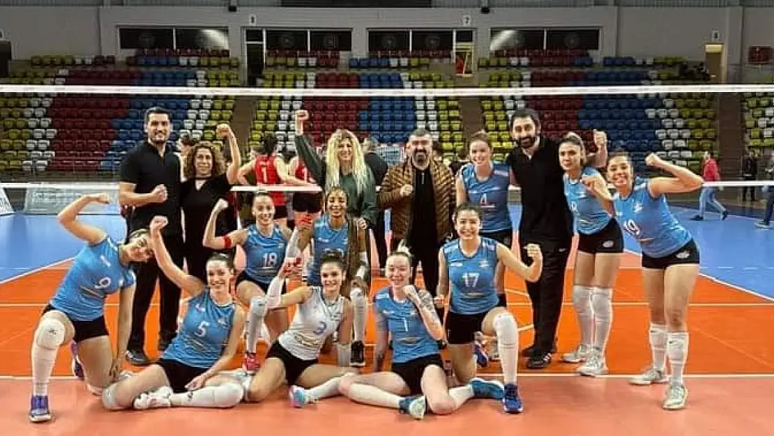 Bayanlar Voleybol Ligi'nde Malatyamızı Temsil Eden  M.Nicer Otel