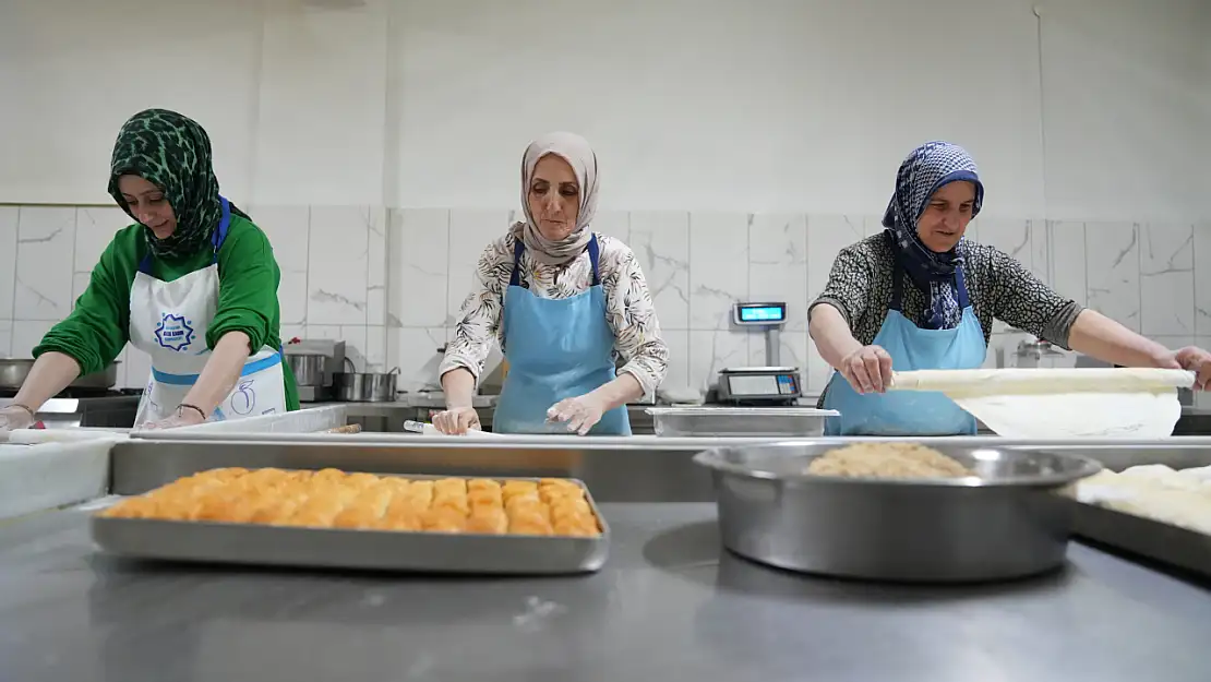 Bayram Tatlıları Kadın Kooperatifi'nden