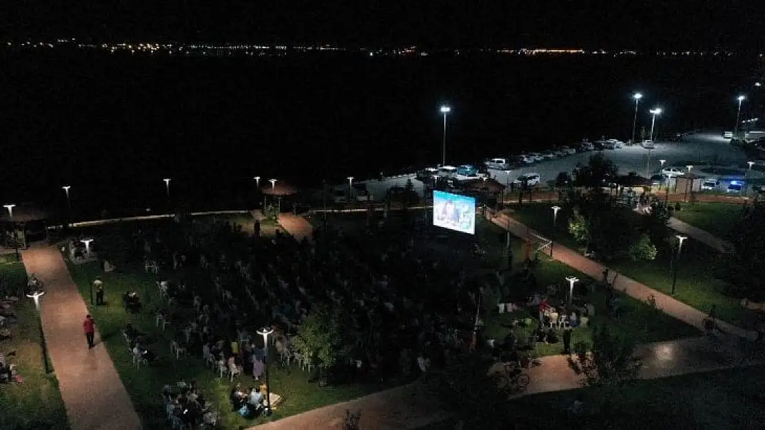 Beylerderesi Şehir Parkı, 'Buz Devri' Sinema Gösterimine Ev Sahipliği Yaptı