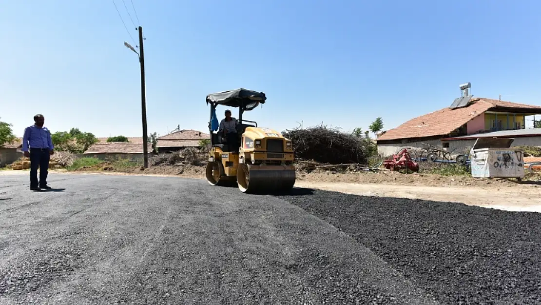 Hatunsuyu Mahallesi'nde Asfalt Çalışmaları Devam Ediyor