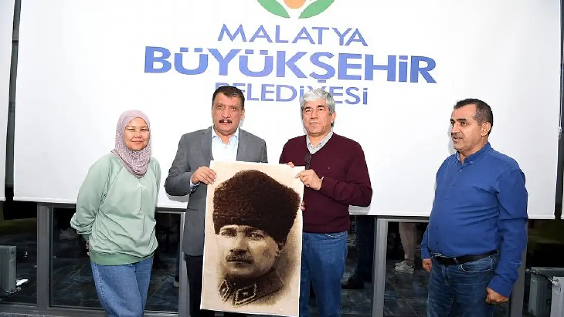 Bütün Türk Kardeşlerimizle Birlik İçerisinde Olacağız