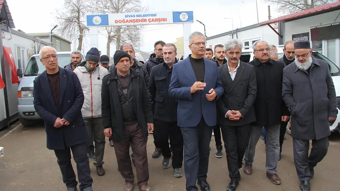 Büyükşehir Belediyesi Bağımsız Başkan Adayı Prof. Dr. Gezer Doğanşehir'de